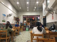 大堂-雷祖芳老妈蹄花店