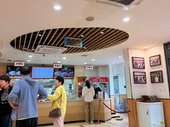 -闫家驴肉老店(华电一校店)