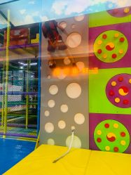 -蹦贝运动中心·蹦床·攀岩·闯关(龙岗店)