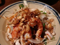 -Cuc Gach Quan Restaurant