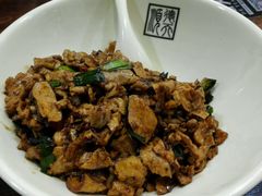 白辣椒酱香干炒肉-德天顺盖码饭(人民西路店)