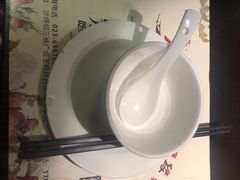 -舌尖上的食缘花园主题餐厅