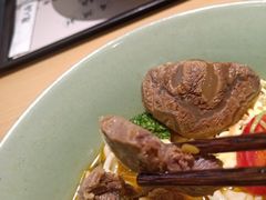 手切酸菜牛腱子面-陳八两面家(滨江天街店)