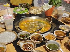 -顶顶汤火牛排火锅·经典铜锅涮肉