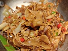 -绿茶餐厅(同成街华联店)