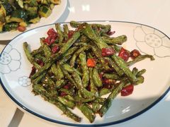 -嗨辣小聚·盘锦河蟹·海鲜烧烤龙虾(盘锦十年好店)