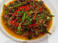 小炒黄牛-老滇山寨•云南特色菜•地方菜•民族风情歌舞表演(金碧店)
