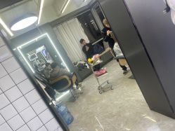 点击看大图 -藤野造型烫发染发