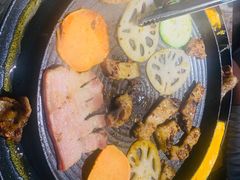 -三国惹火烤肉·中日韩烤肉集合店(百草路店)