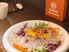 -锅飘飘·东北铁锅炖(雨花客厅店)