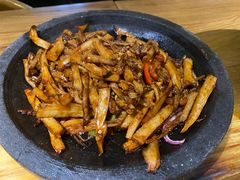 -九锅一堂酸菜鱼(石家庄先天下店)
