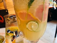 -鸣记脆皮烤鱼·海鲜烤鱼(三八广场店)