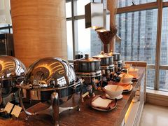 -湖景知味西餐厅•自助餐• 轻食(南京金茂威斯汀大酒店)
