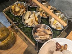 -一朵菌·野生菌探索家火锅(南亚店)