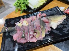 -果松木炭酸菜铜火锅·外婆参鸡汤