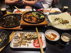 -何师烧烤Pro ·江湖川菜·小龙虾·精酿(太古里旗舰店)