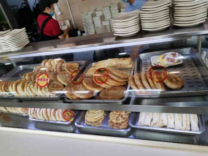 神龟馅饼(大明湖店)-"[薄荷]环境:经常路过那里第一次吃这.