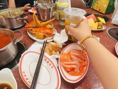 -四囍码头海鲜烧烤自助火锅(外滩南京东路悦荟广场店)