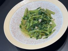 -聚龙楼农家大院-停车场