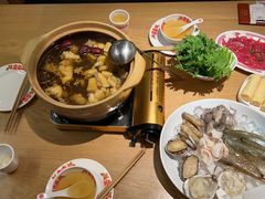 -邹开喜·炭炉鸡煲·海鲜火锅(虹口足球场店)