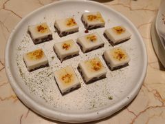 -品海楼·大连海胆锅贴馆(东港店)