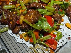 -小菜园新徽菜(镇江丹阳吾悦店)