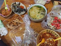 -八一路好吃街(雨田商务大厦店)