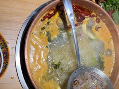 -洱火云南酸菜牛肉火锅(石景山当代商城店)