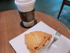 -星巴克臻选(广州高德置地秋广场店)
