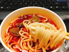 -燕子牛肉面(渣家路店)