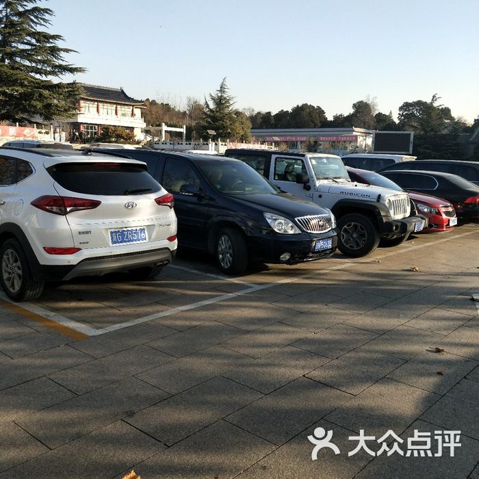 八宝山殡仪馆停车场图片-北京停车场-大众点评网