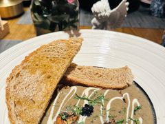 黑松露奶油蘑菇汤-IL TEATRO 精品意大利餐厅