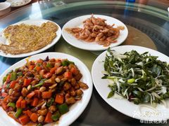 -明月食府(二区干二路店)
