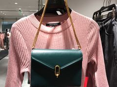 -URBAN REVIVO(欢乐海岸购物中心店)