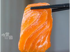 三文鱼刺身-花时·炭火烧肉(东百中心A馆店)