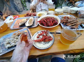 点评上搜了半天没发现有这个叫齐老五的店，那就直接写吧
