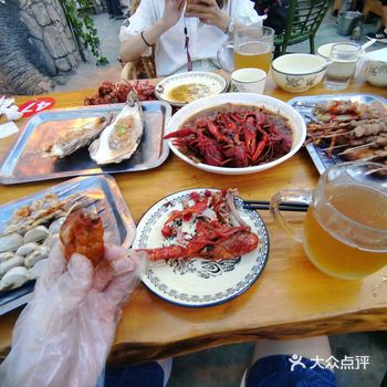 点评上搜了半天没发现有这个叫齐老五的店，那就直接写吧