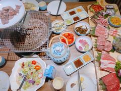 -明洞阿姨·韩式酱蟹烤肉·创意料理(三元桥店)