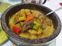 咖喱牛腩煲-三辣馆