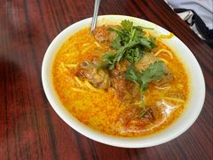 椰汁咖哩雞麵-成群小食店