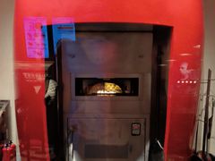 -城市大道红炉披萨烘焙坊