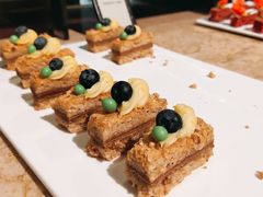 -大中华希尔顿酒店-念自助餐·嗨啤·小龙虾