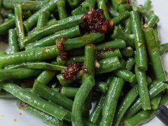 凉拌豇豆-清真吴记门钉肉饼·喜多利