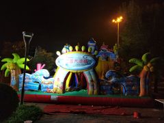 -欢乐水魔方水世界