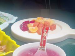 紫薯银耳汤-忘忧草融合私房菜(红鼎国际店)