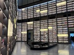 -上海虹桥中心爱琴海亚朵S酒店