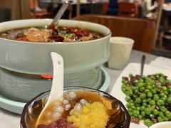 -渝信川菜 · 川味家常菜(财富购物中心店)
