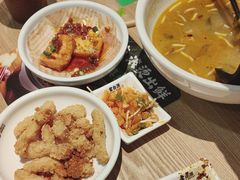 -蒙自源米线大王(东站店)
