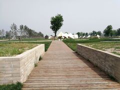 -汉长安城未央宫国家考古遗址公园