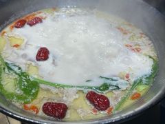 -湊湊火锅·茶憩(新中关购物中心店)